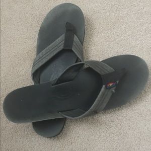 Women’s black rainbows